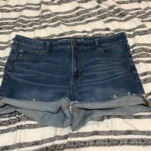 AE denim shorts☀️